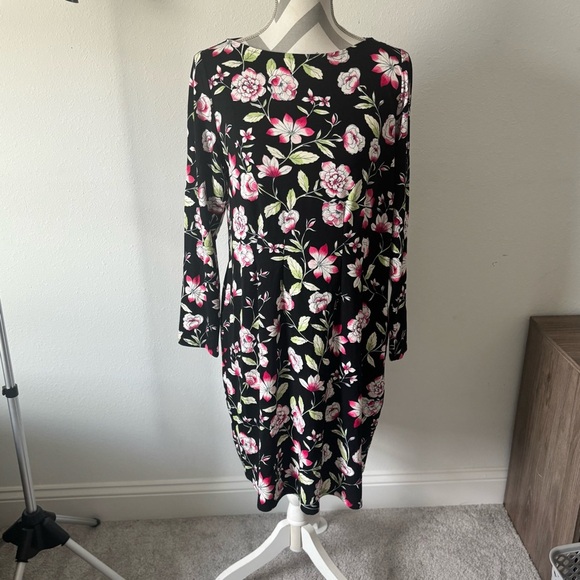 Women’s J. Jill Floral Dress - Picture 2 of 7